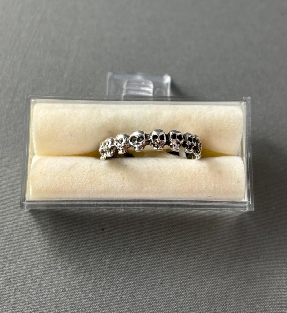 Silver Skull Eternity Band