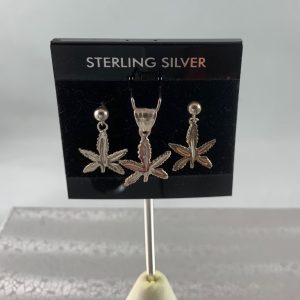 Marijuana Leaf Set